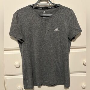 Women’s athletic top